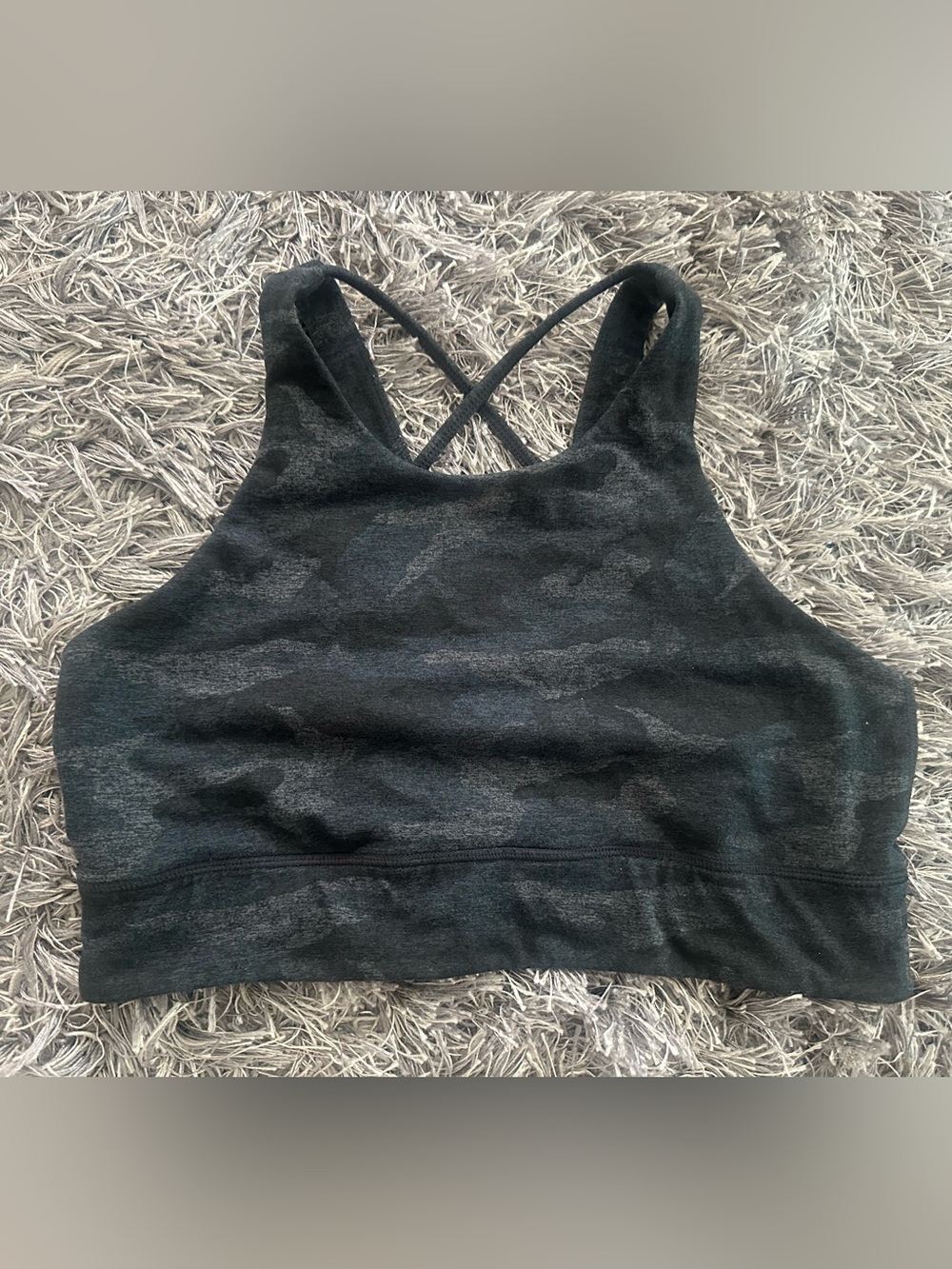 Vuori Women’s Camo High Neck Strappy Cross Back Sports Bra  Sz Large